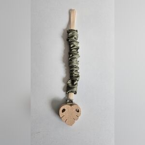 Handmade Green Leaf Pacifier Clip